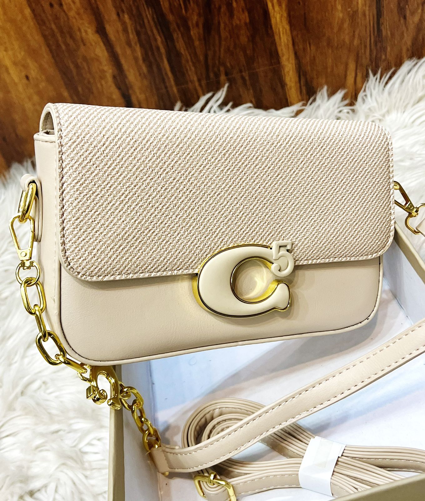 Elegant chic