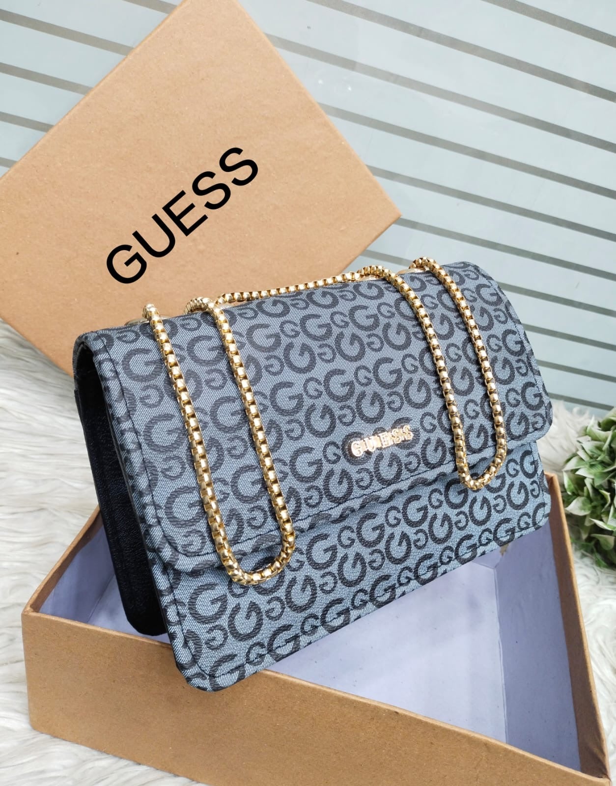 Elite Crossbody