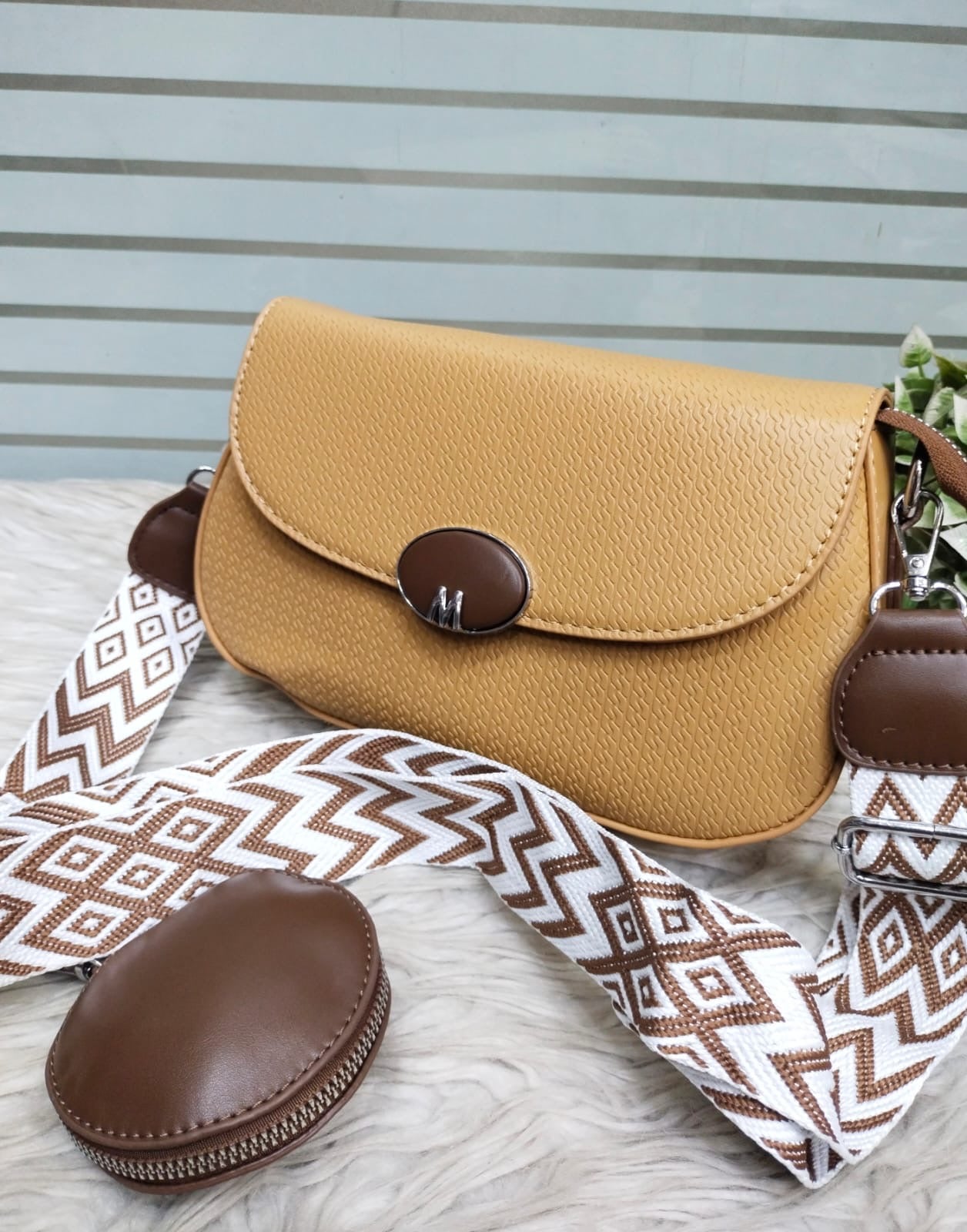 Dusk crossbody