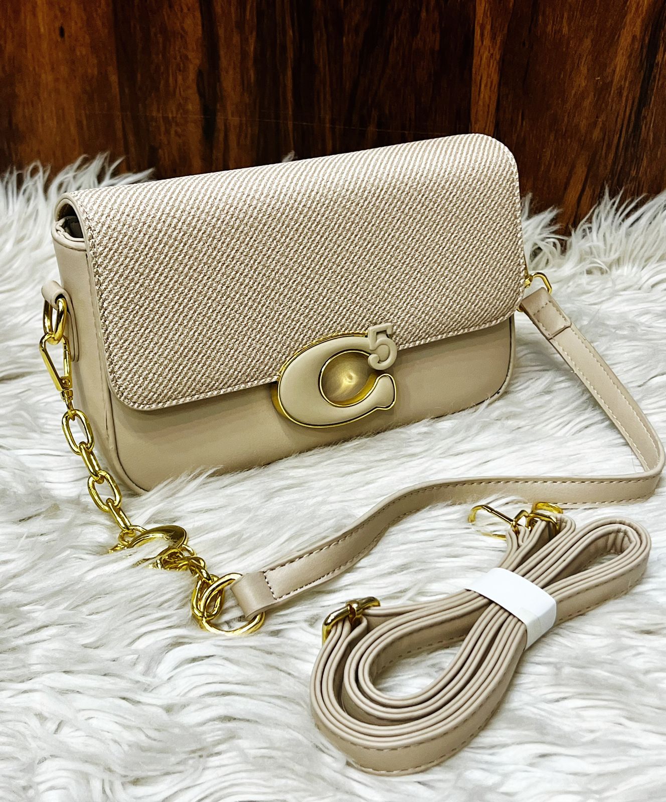 Elegant chic