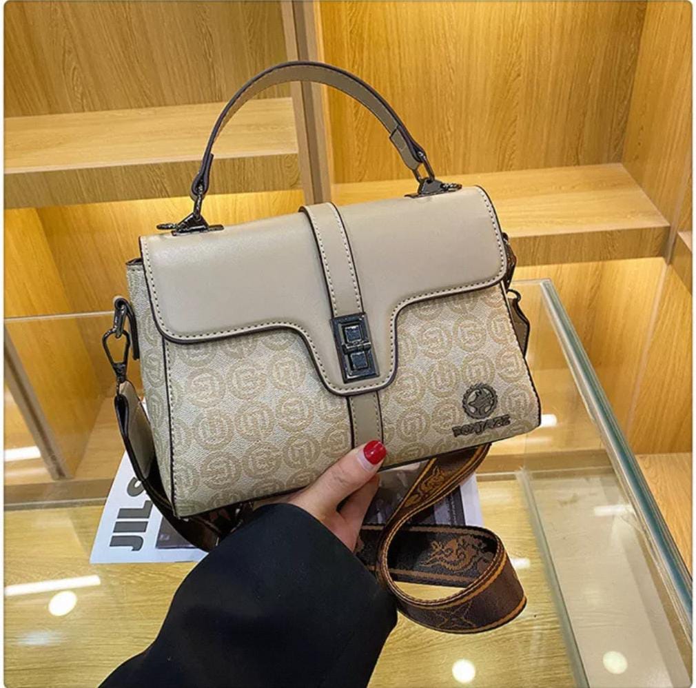 Aurika Crossbody